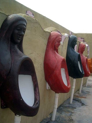 Public Toilets Of Different Countries Will Amaze You And Will Also Make You Feel Disgusted - RVCJ Media