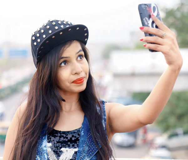 Dhinchak Pooja Is Back With Her New Song! Don't Listen To This Song If You Love Yourself! - RVCJ Media