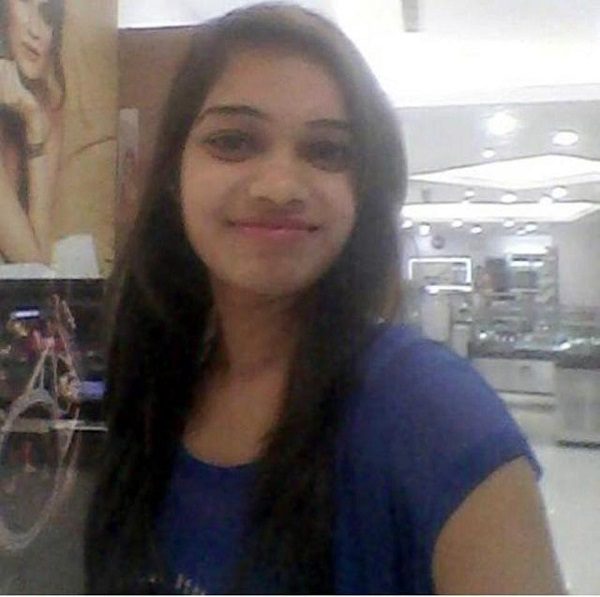 CCTV Footage Shows Aspiring Air Hostess Publicly Stabbed To Death By Stalker! - RVCJ Media