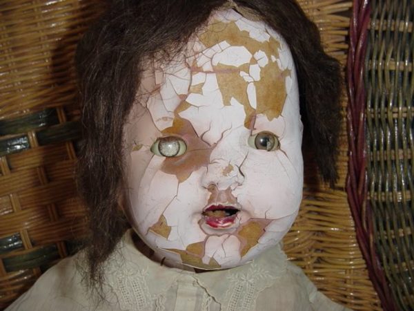 Meet 8 Haunted Dolls. Their History Will Not Let You Sleep Tonight - RVCJ Media