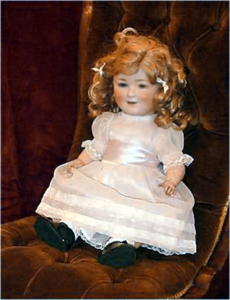 Meet 8 Haunted Dolls. Their History Will Not Let You Sleep Tonight - RVCJ Media