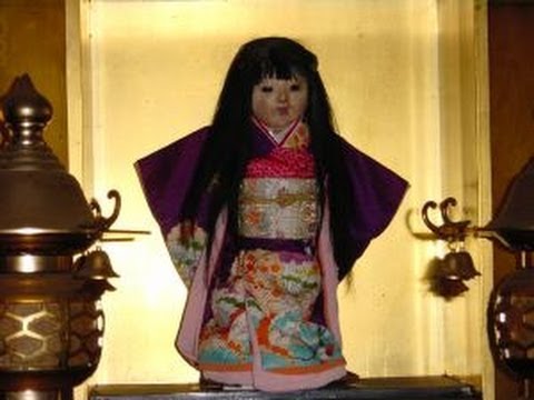 Meet 8 Haunted Dolls. Their History Will Not Let You Sleep Tonight - RVCJ Media