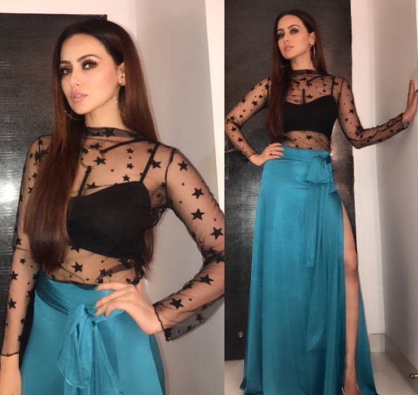 Ex Bigg Boss Contestant and Wajah Tum Ho Actress Sana Khan's Makeover Is Stunning! You'll Love It! - RVCJ Media