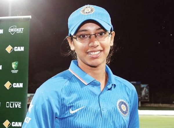 What This 10-Yr Female Fan Of Smriti Mandhana Did Left Everyone Speechless - RVCJ Media