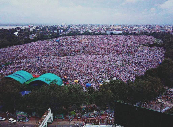 Lalu Yadav Brutally Trolled On Twitter For Tweeting Photoshopped Crowd In His Rally - RVCJ Media