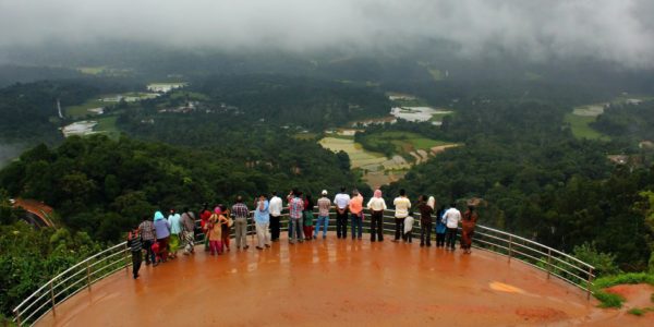 10 Cultural Differences A North Indian Notices When He Visits South India! - RVCJ Media