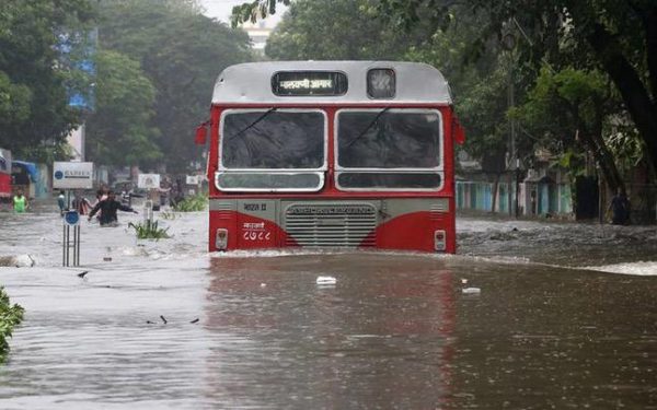 Journalist Called BMC's Helpline Number Publicly And What Happened Next Will Fill You With Anger - RVCJ Media