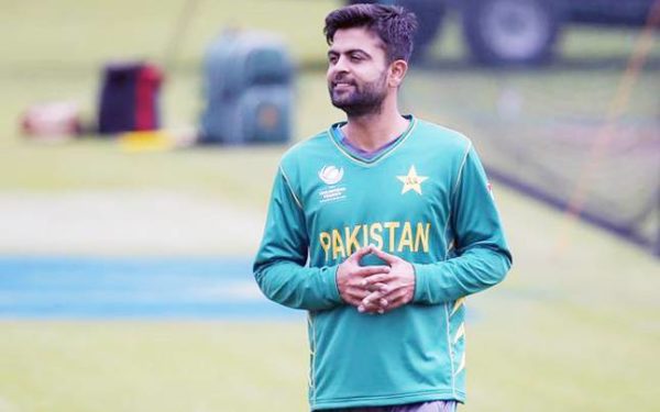 Pak Cricketer Ahmed Shehzad Manhandles Fan. Breaks His Phone & It's Going Viral - RVCJ Media