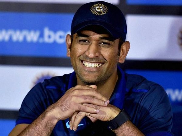 AB De Villiers Asked Dhoni About His Retirement! Dhoni’s Reply Is Heartwarming! - RVCJ Media