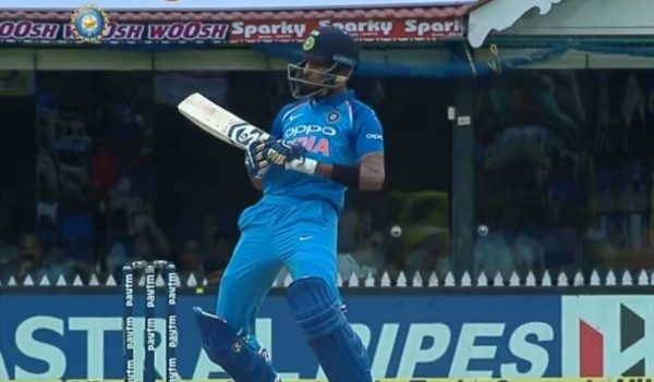 Pandya Played A New Shot Against Aussies! Even The Bowler Couldn't Stop Staring! - RVCJ Media