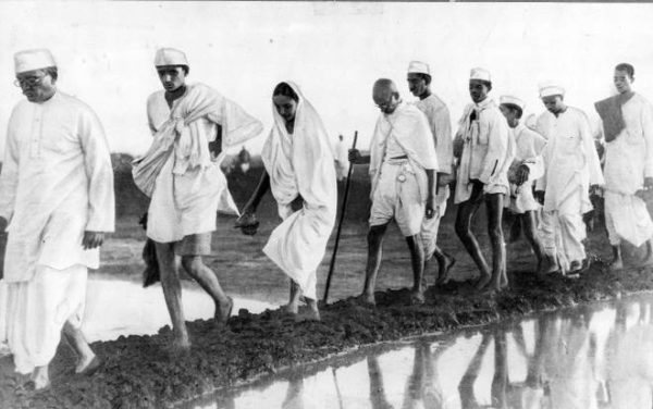 6 Movements By Gandhi That Led India On The Path Of Independence - RVCJ Media