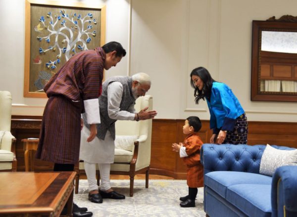 Modi Bends And Says Namaskaar In Front Of Little Prince Of Bhutan. This is What He Gifted Him - RVCJ Media