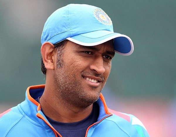 Dhoni Went Extremely Wrong With DRS This Time. Watch The Video - RVCJ Media