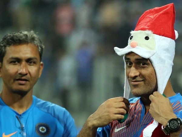 Dhoni Turned Santa After India Won Series Against Sri Lanka. Twitter Calls Him Cutest Santa Ever - RVCJ Media