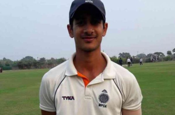 Meet Aryaman Birla, The Son Of Multi-Millionaire Father, Who Was Taken In RR For 30 Lakhs - RVCJ Media