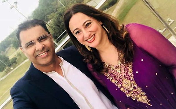 Waqar Younis Wished His Wife On 18th Anniversary But She Got Angry. Here’s Why - RVCJ Media