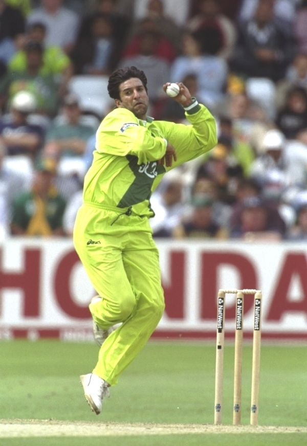 Wasim Akram Leaves Shoaib Malik Confused With His Bowling. Dismisses Him In Epic Way In 2nd Ball - RVCJ Media