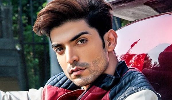 A Fan Messaged He Will Kill Gurmeet Choudhary Or Commit Suicide. The Actor Tackled Him In Best Way - RVCJ Media