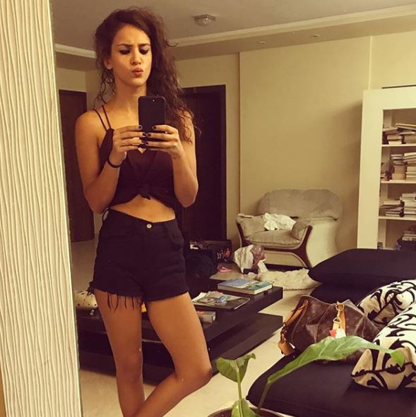 10 Photos Of Aisha Sharma That Will Make You Forget Priya Prakash. She Is All Set For Bollywood - RVCJ Media