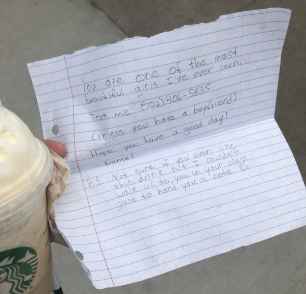 Guy Asks A Girl Out With A Romantic Note, Gets A Classy Reply From Her Boyfriend - RVCJ Media