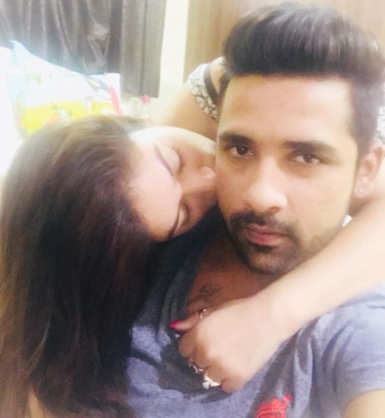 Puneesh Shared A Virushka Style Romantic Pic With Bandgi On Insta. Got Trolled Badly - RVCJ Media