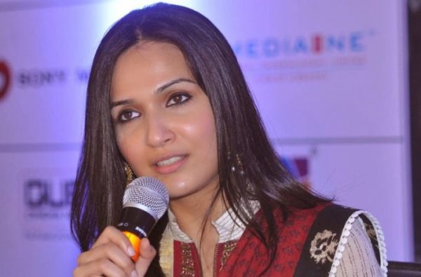 Rajinikanth's Daughter Soundarya Slams 2.0 Teaser Leak. This Is What She Tweeted - RVCJ Media