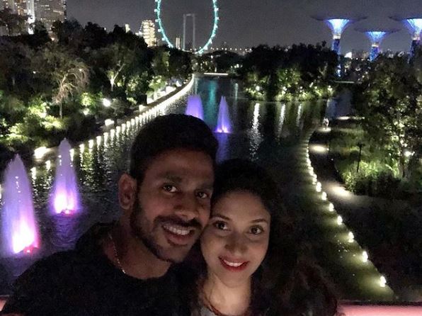 Manoj Tiwary And His Wife Make A Stunning Pair And These Pictures Are Proof - RVCJ Media