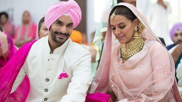 Angad Bedi Announced Neha’s Pregnancy; Netizens Trolled Neha For Being Pregnant Before Marriage - RVCJ Media