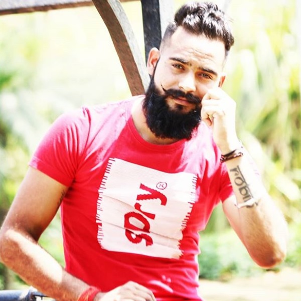 Noida’s Robin Gurjar To Enter Bigg Boss 12 House As Commoner? His Instagram Posts Are The Proof - RVCJ Media