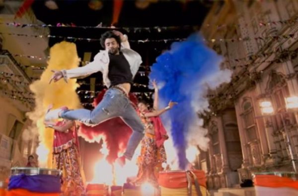 Jackky Bhagnani Threw #KamariyaChallenge & Tagged Other Celebs. Dance Video Is Superb - RVCJ Media