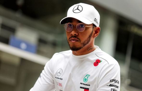 F1 Champion Lewis Hamilton Says India Is A Poor Country. Gets Trolled On Twitter - RVCJ Media