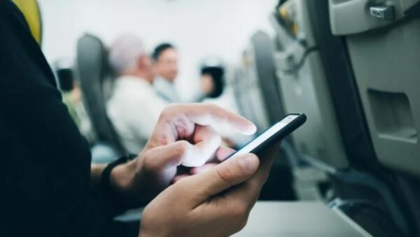 Indian Flyers Will Now Be Able To Use Internet And Make Phone Calls While On Board - RVCJ Media