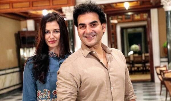 When Malaika Crossed Paths With Arbaaz And His Girlfriend. Did Things Get Awkward? - RVCJ Media