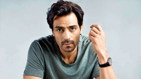 A Netizen Tried To Troll Arjun Rampal For Driving A Luxury Car, Got A Befitting Reply From Him - RVCJ Media