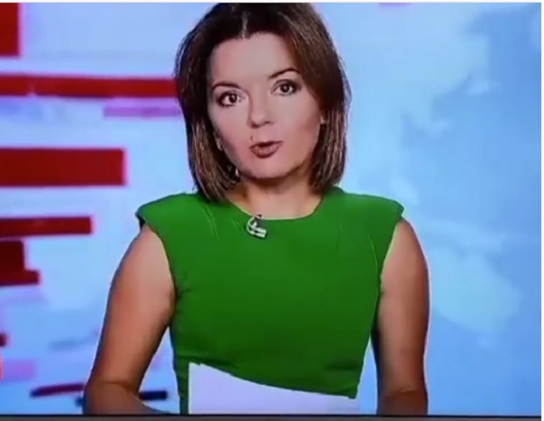 news-anchor-catches-her-front-tooth-that-fell-during-live-reporting