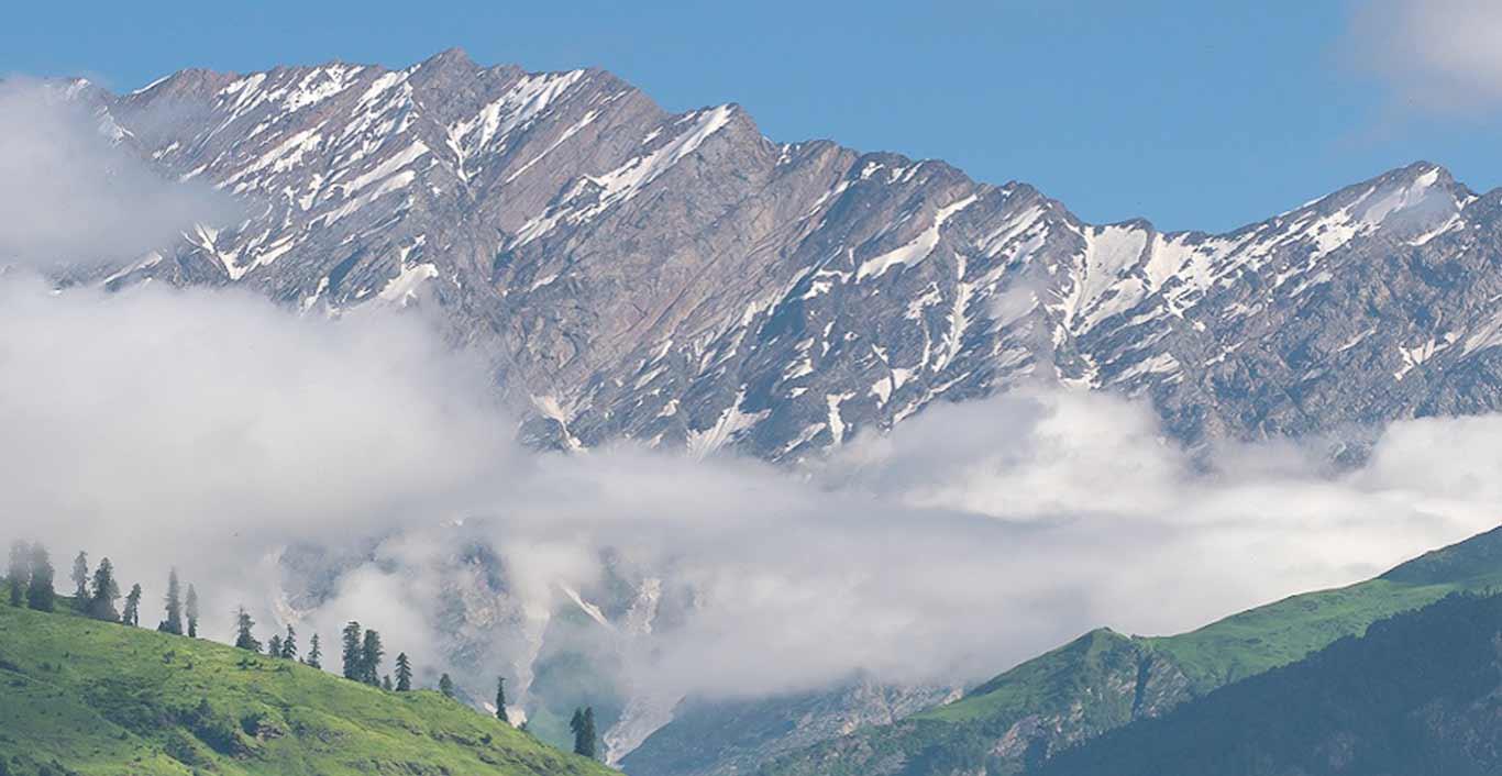 List of the Top 10 Famous Hill Stations in India