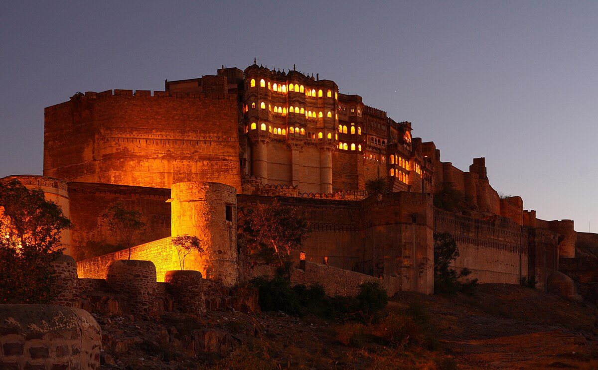 Top 10 Must-Visit Forts and Palaces in Rajasthan