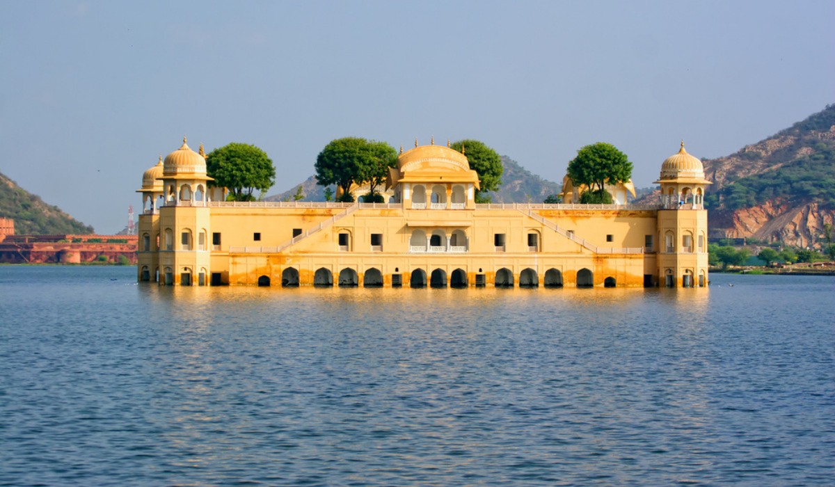 Top 10 Must-Visit Forts and Palaces in Rajasthan