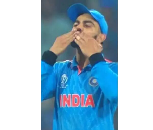 Virat Kohli Blowing Kisses To Shami After He Took A Wicket Is Literally Every Cricket Fan - RVCJ Media