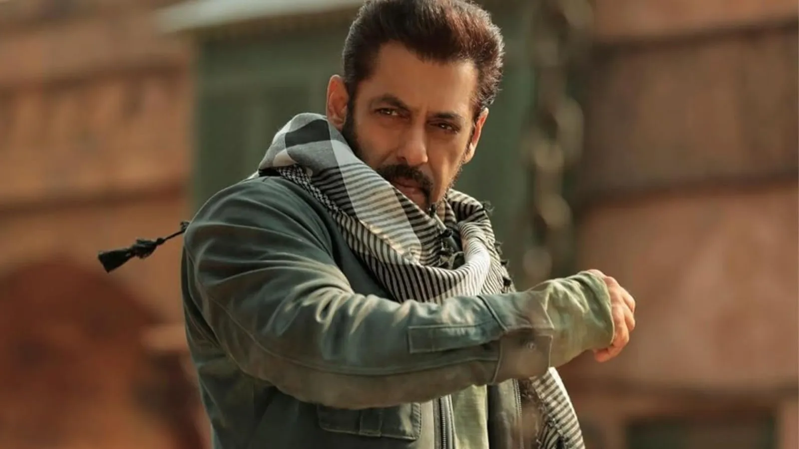 Tiger 3 Movie Review- Salman Khan is back with a Bang but Emraan Hashmi Gives a Tough Challenge 