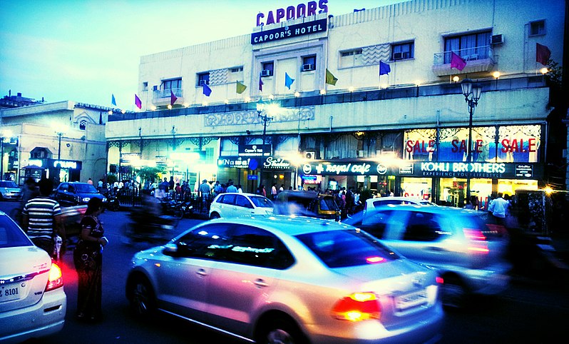 5 Most Popular Shopping Streets in India