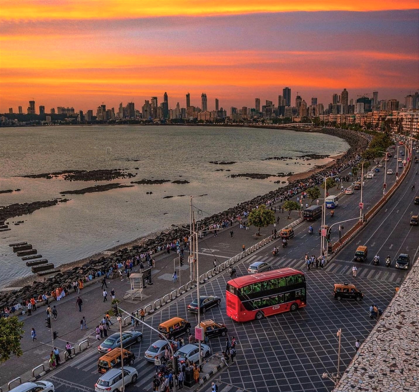 Top 10 Must-Visit Tourist Attractions in Mumbai