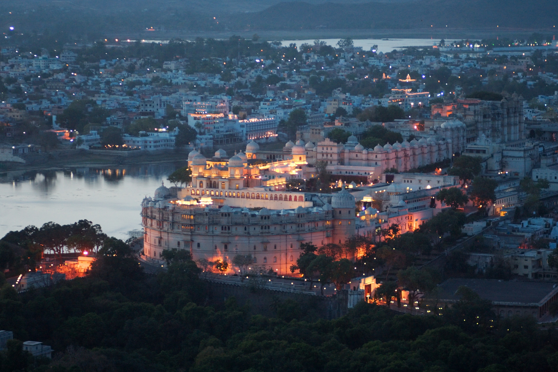 Deserts, Palaces and Royalty: 5 Best Places to Visit in Rajasthan