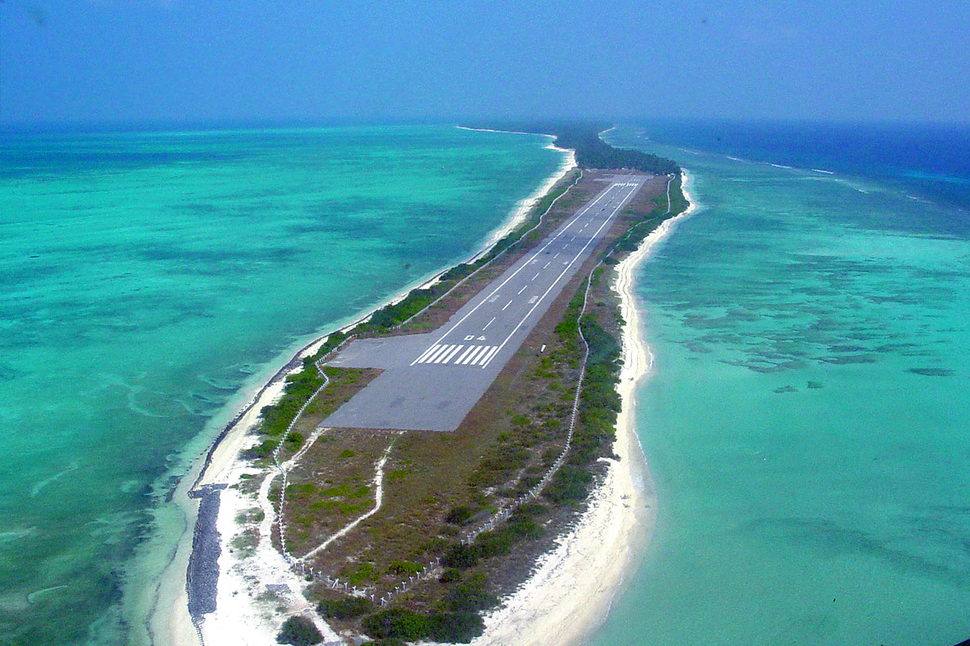 Lakshadweep Island Hopping Adventure: Exploring the Atolls