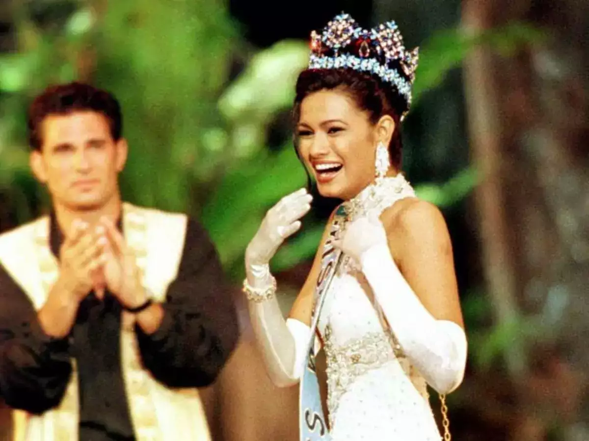 Fashion Flashback: Here’s What Indian Miss World Winners Wore At Their Crowning Moment