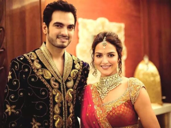 Esha Deol Already Gave A Hint About Rift In Her Relations With Bharat Takhtani In Her Book? - RVCJ Media