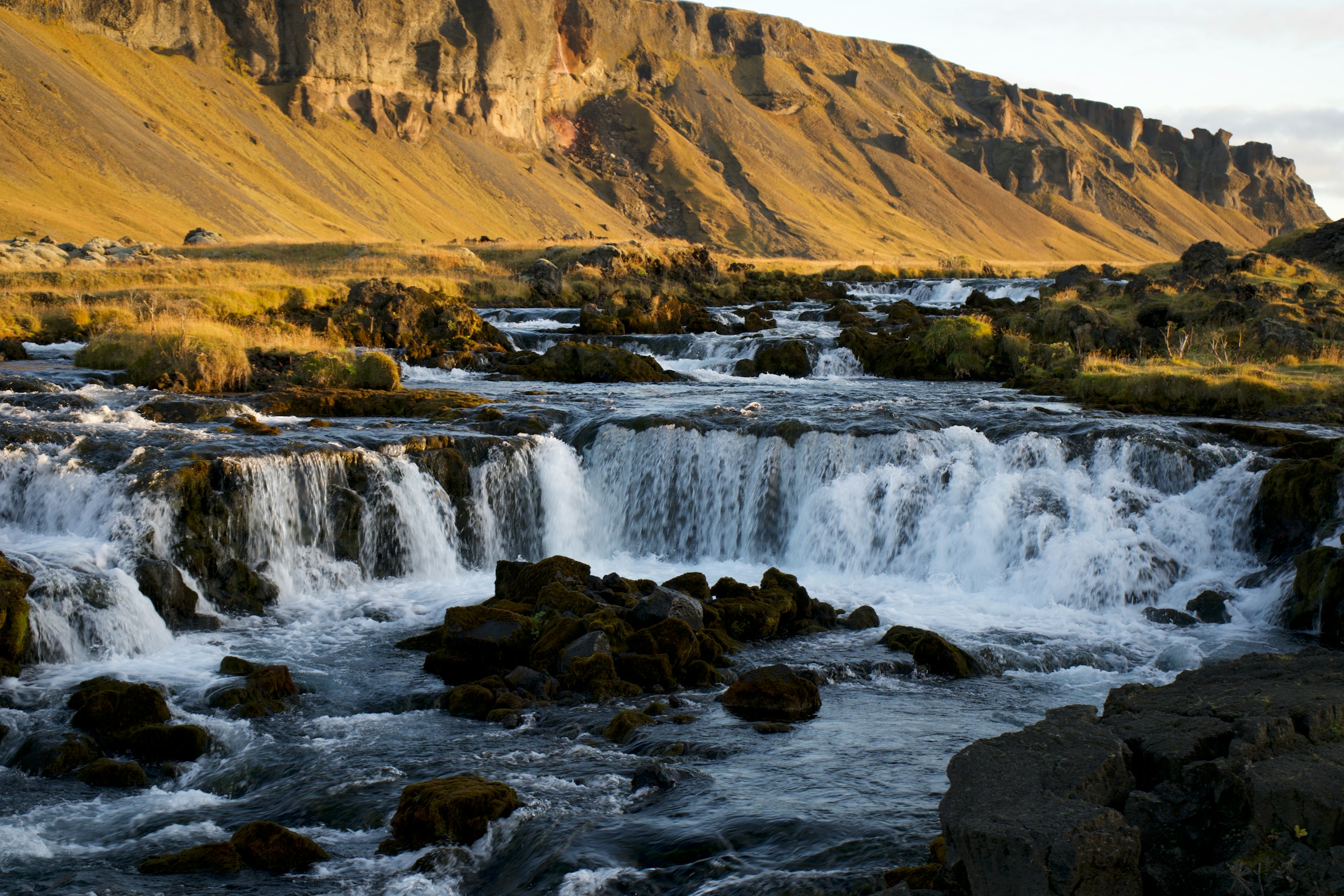 Epic Road Trips Around The World: Routes, Tips, and Stories