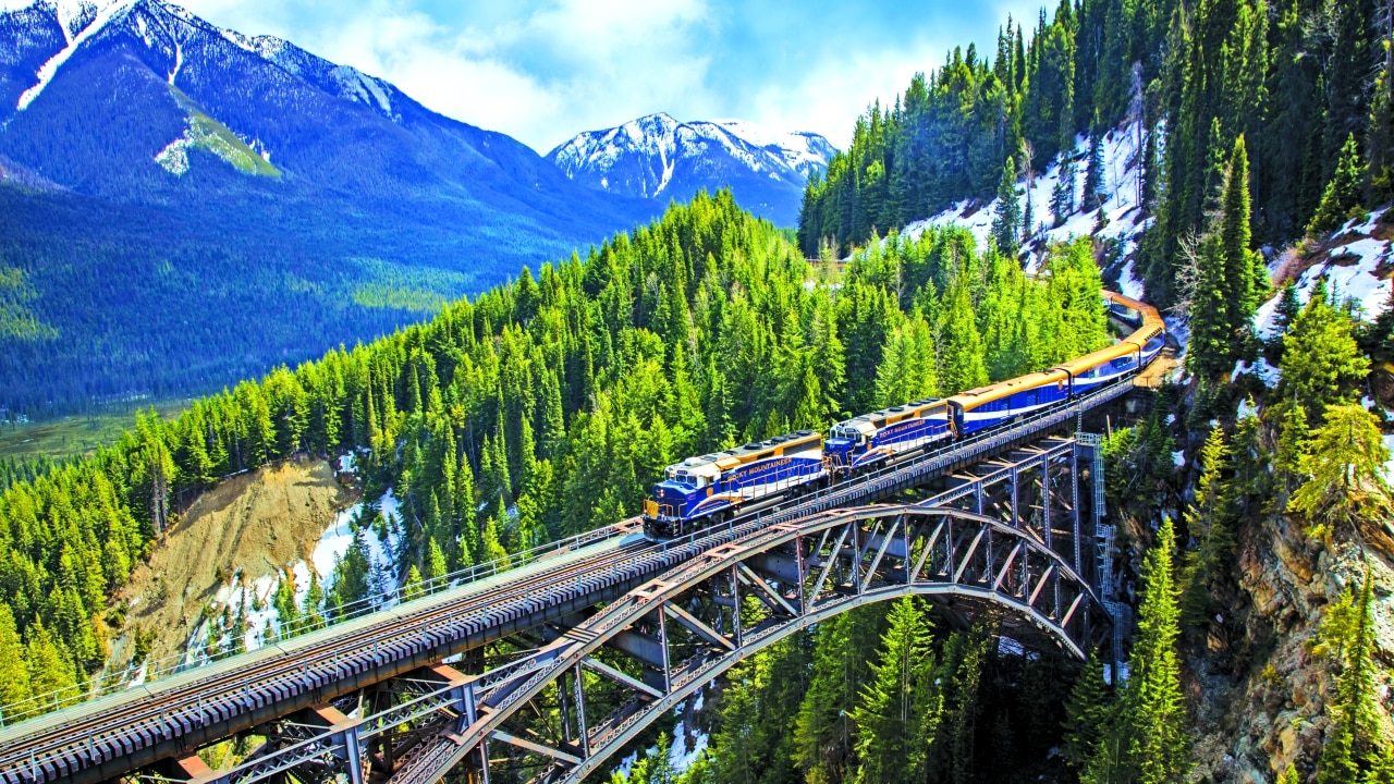 Picturesque Landscapes - 6 Most Scenic Rail Routes Around The World