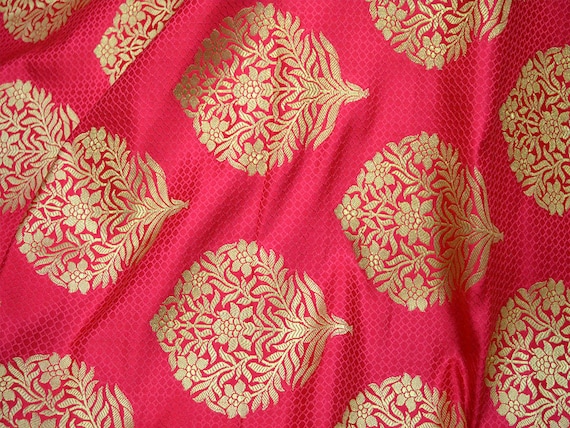 Benarasi Silk: A Shopping Guide to Varanasi's Famous Fabric