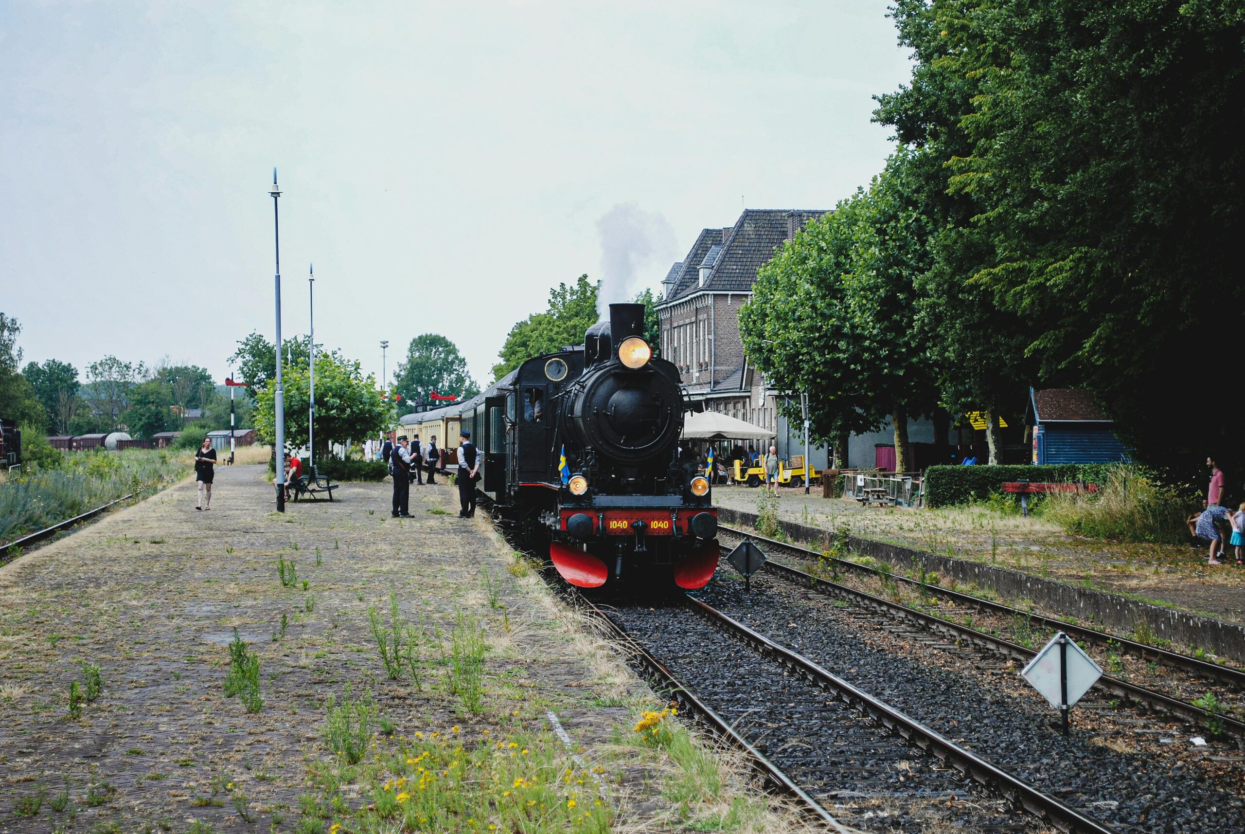 Picturesque Landscapes - 6 Most Scenic Rail Routes Around The World